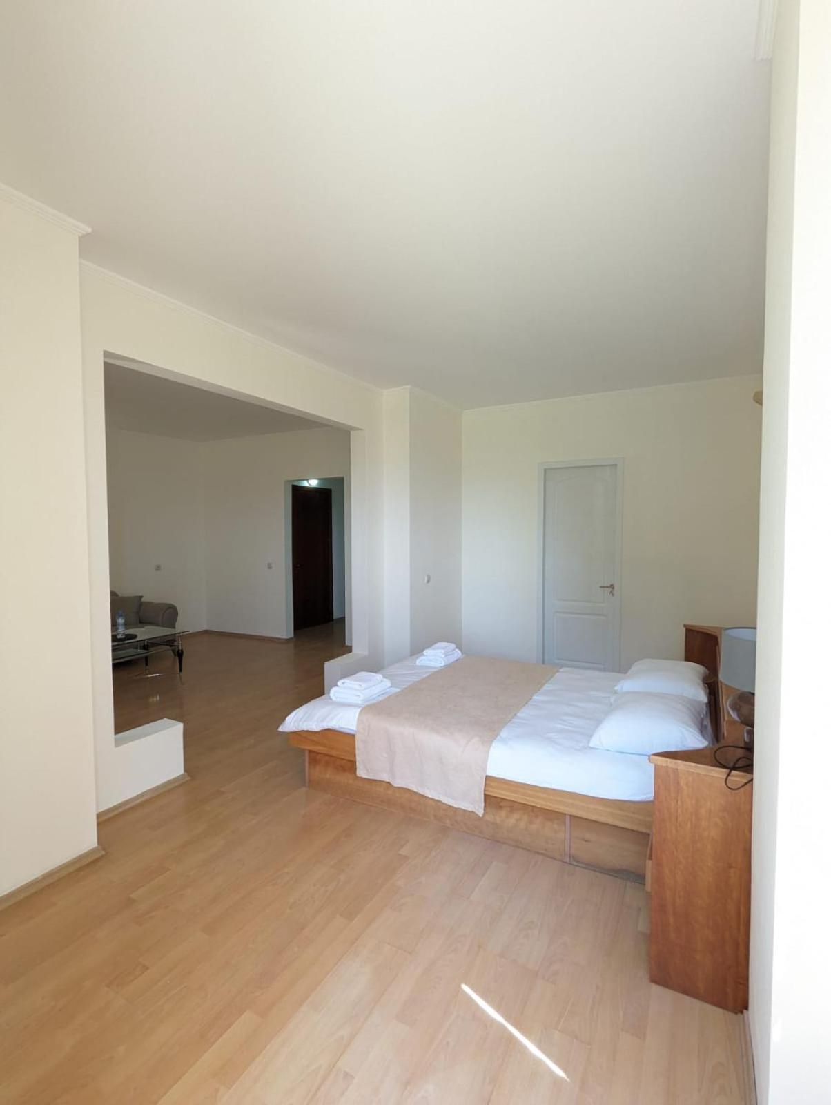 Hotel Tsiskari Ianet'i Zewnętrze zdjęcie
